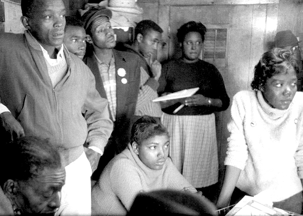 SNCC workers prepare to go to Belzoni, Miss., in the Fall of 1963 to organize for the Freedom Vote. Courtesy of www.crmvet.org.