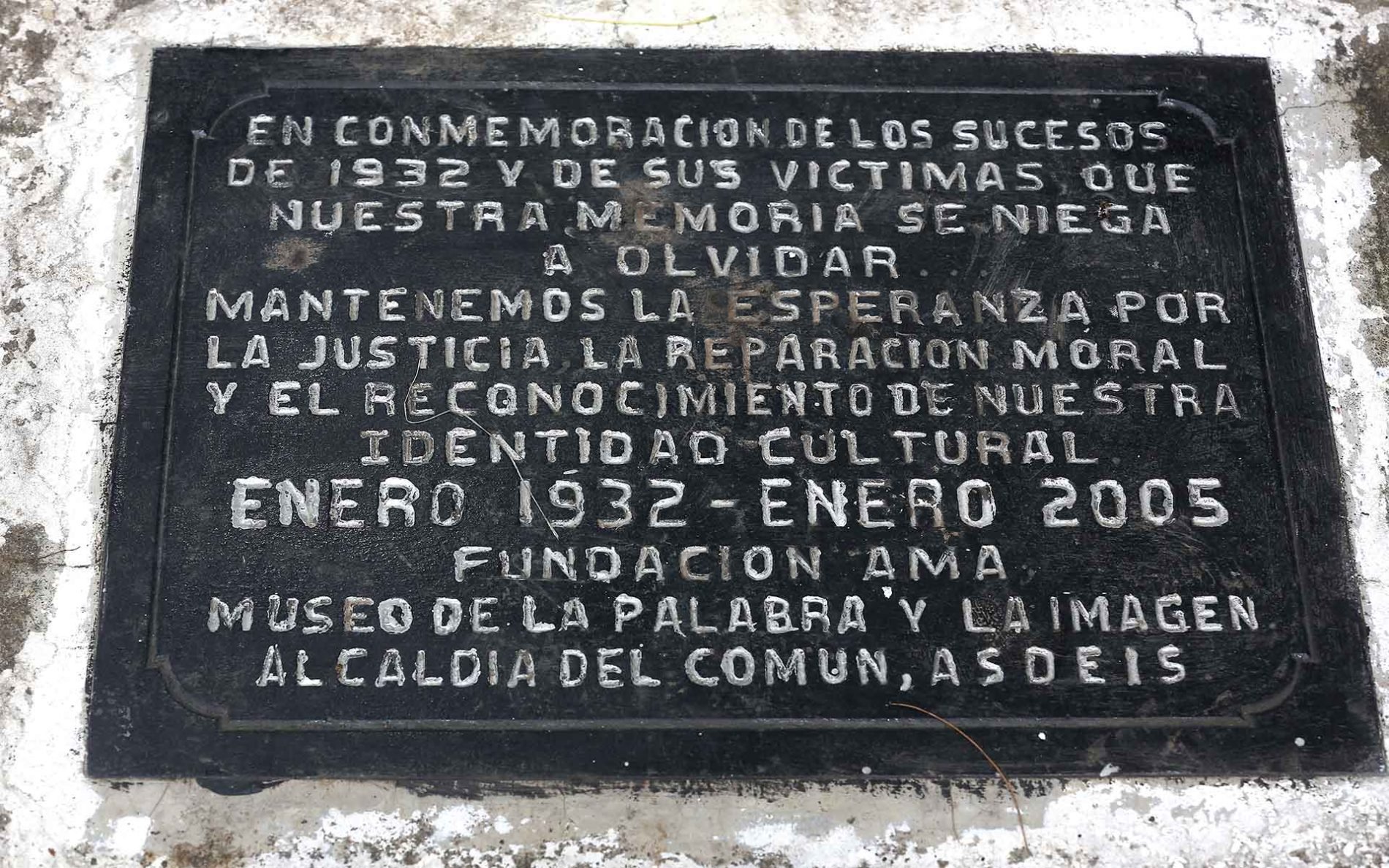 Jan. 22, 1932 La Matanza ("The Massacre") Begins in El Salvador Zinn