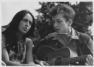 Joan Baez and Bob Dylan at the 1963 March for Jobs and Freedom. Photo courtesy of the National Archives.