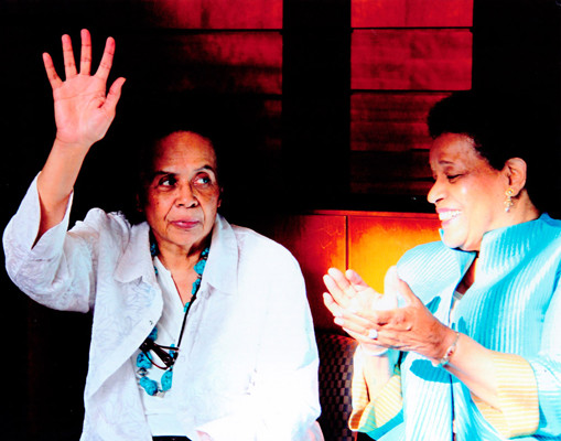 dorie_ladner_raisinghand