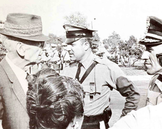 forthoodthree_dixauthorities_muste